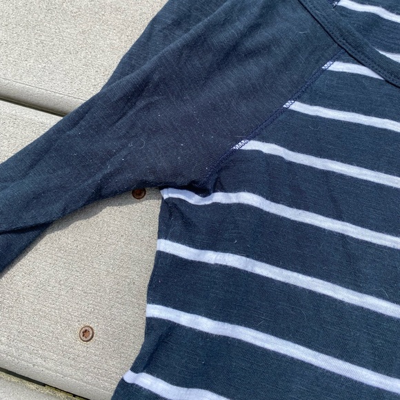 Abercrombie & Fitch Top - Picture 5 of 7